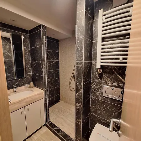 Angella Konaci 아파트 *